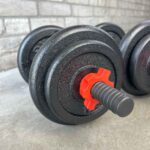 KRAKEN Cast Iron Dumbbell Set 15 KG - NWB dumbbell close up